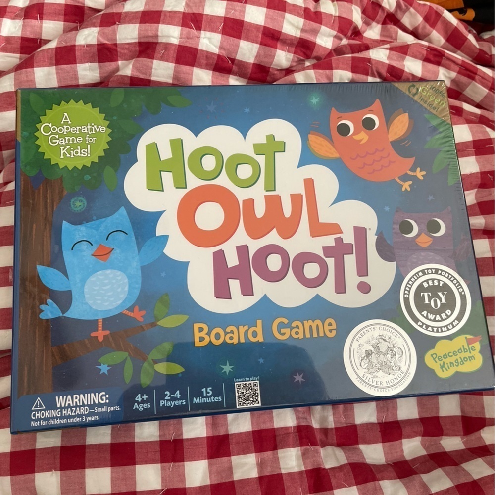 Hoot Owl Hoot! Board Game A Cooperative Game Peaceable Kingdom 2-4 players 4+up